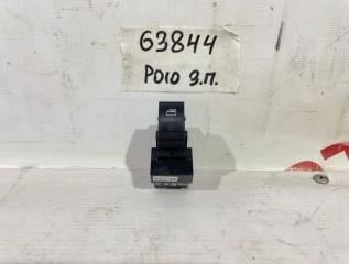 Запчасть кнопка стеклоподъемника задняя Volkswagen Polo