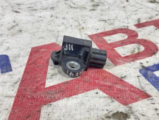 Запчасть датчик удара airbag Nissan Qashqai