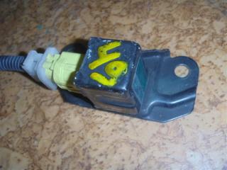 Датчик airbag правый TOYOTA GAIA