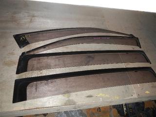 Ветровики комплект TOYOTA NOAH