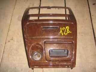 Фото запчасти консоль магнитофона MITSUBISHI GALANT контрактная запчасть Запчасть консоль магнитофона MITSUBISHI GALANT