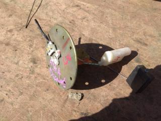 Запчасть датчик уровня топлива MITSUBISHI DIAMANTE