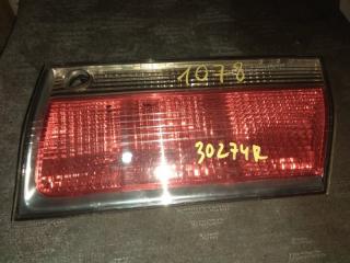 Вставка между стопов задняя правая TOYOTA CROWN