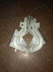 Петля капота передняя MITSUBISHI GRANDIS