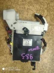 Блок предохранителей TOYOTA PRIUS