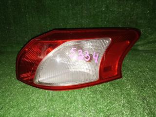 Запчасть стоп-сигнал задний правый MITSUBISHI GALANT  FORTIS