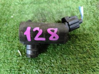 Запчасть мотор омывателя TOYOTA