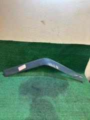 Ветровик передний правый NISSAN VANETTE