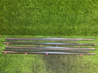 Молдинг на дверь TOYOTA MARK II