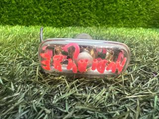 Запчасть повторитель в крыло передний левый AUDI A4