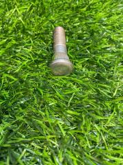 Запчасть шпилька SUBARU