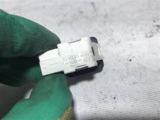Концевик двери Mercedes-Benz E-Class W211 W211 113.967 Концевик двери Mercedes-Benz E-Class W211 W211 113.967