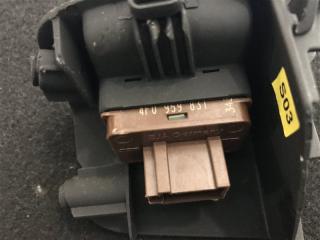 Кнопка багажника A6 2005 C6 BDW Кнопка багажника A6 2005 C6 BDW