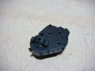 Сервопривод заслонок печки BMW X5 E53 N62B44 Сервопривод заслонок печки BMW X5 E53 N62B44