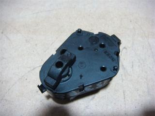 Сервопривод заслонок печки BMW X5 E53 N62B44 Сервопривод заслонок печки BMW X5 E53 N62B44
