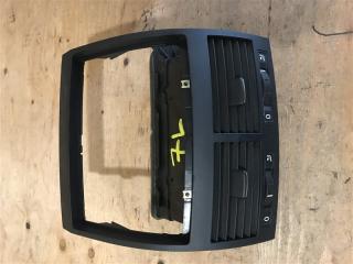Запчасть дефлектор воздушный Volkswagen Touareg 2005 7L BMV 7L6819727 контрактная Дефлектор воздушный Volkswagen Touareg 2005 7L BMV 7L6819727 контрактная