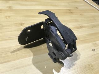 Замок капота Mercedes-Benz C-Class W203 2007