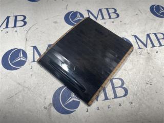 Накладка шторка задняя Mercedes-Benz CLS-Class W219 2005 контрактная Накладка шторка задняя Mercedes-Benz CLS-Class W219 2005