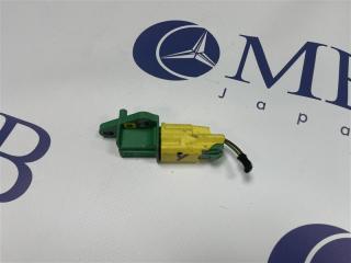 Датчик удара A6 2006 C6 AUK Датчик удара A6 2006 C6 AUK