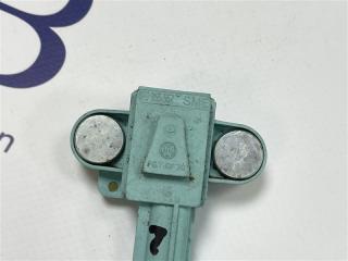Датчик удара A6 2006 C6 AUK Датчик удара A6 2006 C6 AUK