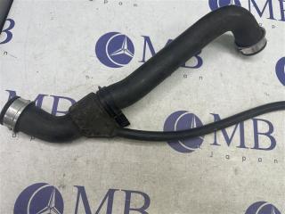 Патрубок радиатора C-Class W204 2008 W204 272.921 Патрубок радиатора C-Class W204 2008 W204 272.921