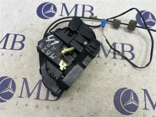 Замок двери задний правый Mercedes-Benz C-Class W203 2002