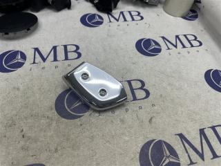 Накладка двери передняя левая Mercedes-Benz CLS-Class W219 2006 контрактная Накладка двери передняя левая Mercedes-Benz CLS-Class W219 2006