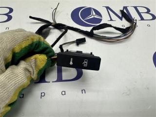 Кнопка центрального замка Touareg 2005 7L BMV Кнопка центрального замка Touareg 2005 7L BMV