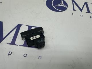 Кнопка центрального замка Touareg 2005 7L BMV Кнопка центрального замка Touareg 2005 7L BMV