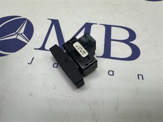 Кнопка центрального замка Touareg 2005 7L BMV Кнопка центрального замка Touareg 2005 7L BMV