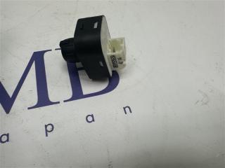 Кнопка зеркал A6 2005 C6 BDW Кнопка зеркал A6 2005 C6 BDW