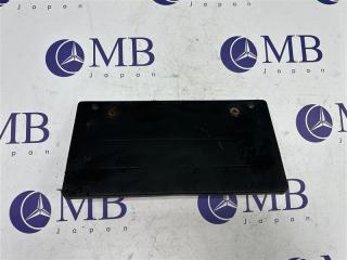 Рамка для номера Mercedes-Benz C-Class W203 2004 контрактная Рамка для номера Mercedes-Benz C-Class W203 2004