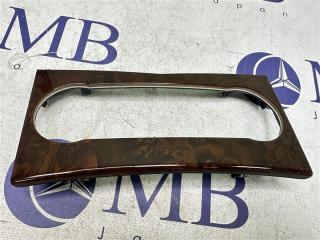 Накладка консоли Mercedes-Benz C-Class W204 2008