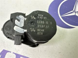 Сервопривод заслонок печки 7-Series 2007 E65 N62B40A Сервопривод заслонок печки 7-Series 2007 E65 N62B40A