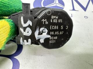 Сервопривод заслонок печки 7-Series 2007 E65 N62B48B Сервопривод заслонок печки 7-Series 2007 E65 N62B48B