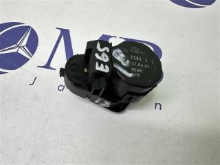 Сервопривод заслонок печки 7-Series 2007 E65 N62B48B Сервопривод заслонок печки 7-Series 2007 E65 N62B48B