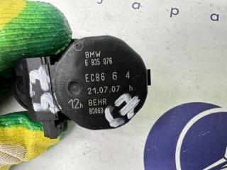 Сервопривод заслонок печки 7-Series 2007 E65 N62B48B Сервопривод заслонок печки 7-Series 2007 E65 N62B48B