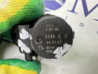 Сервопривод заслонок печки 7-Series 2007 E65 N62B48B Сервопривод заслонок печки 7-Series 2007 E65 N62B48B