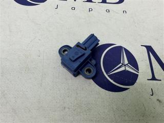Запчасть датчик удара Volkswagen Golf 2006