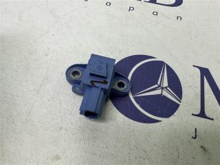 Датчик удара Volkswagen Golf 5 BVY Датчик удара Volkswagen Golf 5 BVY