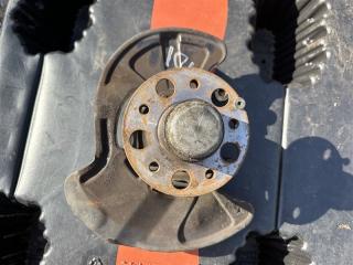 Поворотный кулак передний левый Mercedes-Benz C-Class W203 2003