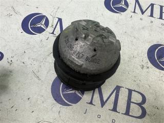 Подушка двигателя передняя правая Mercedes-Benz C-Class W203 2006 контрактная Подушка двигателя передняя правая Mercedes-Benz C-Class W203 2006