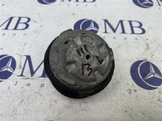 Подушка двигателя передняя левая Mercedes-Benz C-Class W203 2002 контрактная Подушка двигателя передняя левая Mercedes-Benz C-Class W203 2002