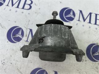 Подушка двигателя передняя левая Mercedes-Benz C-Class W204 2008 контрактная Подушка двигателя передняя левая Mercedes-Benz C-Class W204 2008