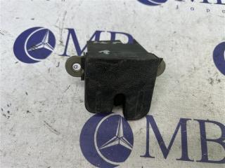 Замок багажника Volkswagen Golf 2006 контрактная Замок багажника Volkswagen Golf 2006