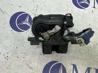Замок багажника задний Prius 2004 NHW20 1NZ