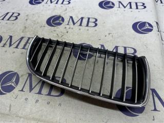 Решетка радиатора правая BMW 3-Series 2006
