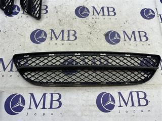 Решетка в бампер передняя BMW 3-Series 2006