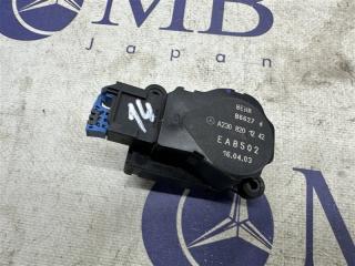 Сервопривод заслонок печки Mercedes-Benz C-Class W203 2003