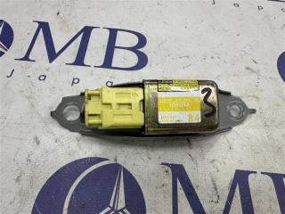 Датчик airbag Toyota Prius 2004